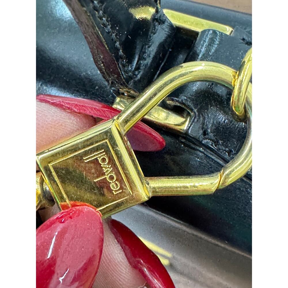 Vintage Black Leather Bag Moschino Golden Lips Buckle handbag bag (pu2000thrifty - Picture 8 of 14